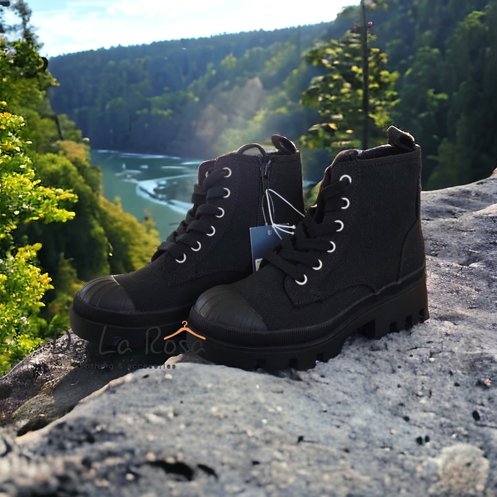 New Women's Universal Thread Teagan Boots 5